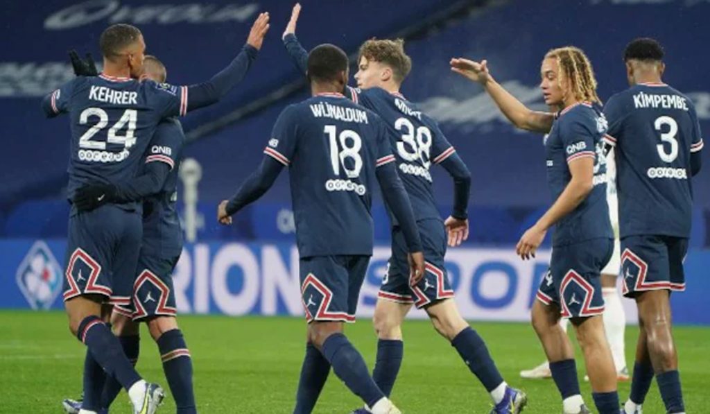 Thilo Kehrer goal helps PSG salvage Lyon draw