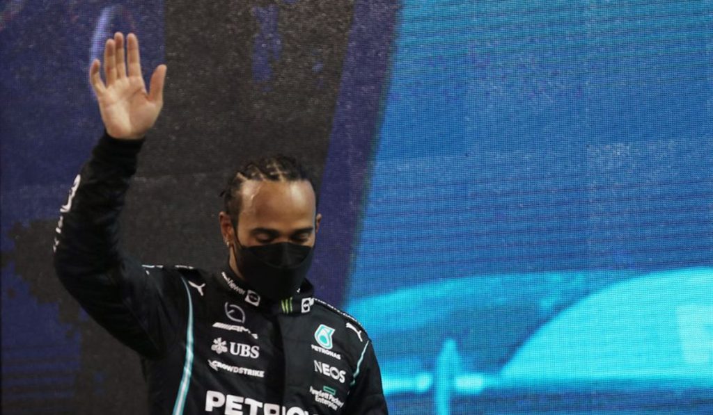 F1 should not assume Hamilton will stay, says McLaren boss