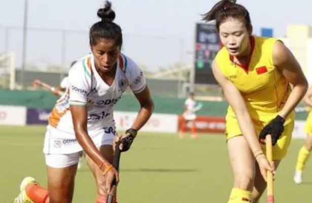 India scrape past China in women's hockey Pro League