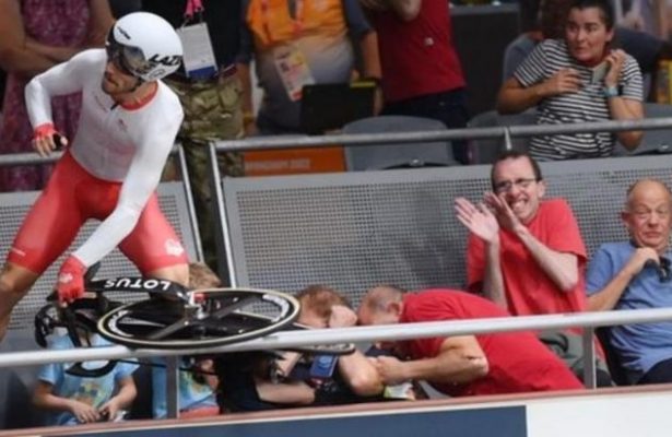 Cycling Crash Common Wealth Games