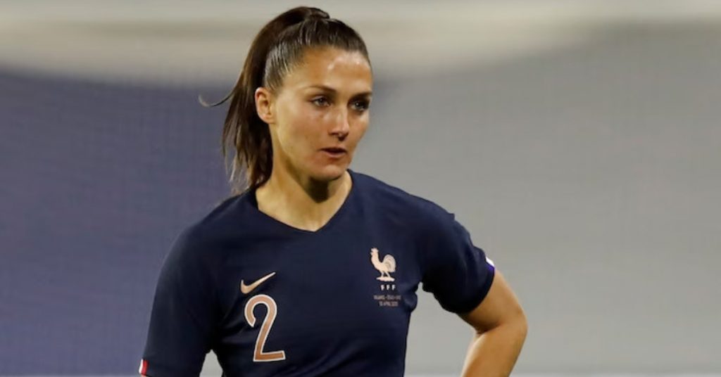 Women Defender Eve Perisset