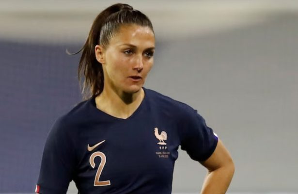 Women Defender Eve Perisset